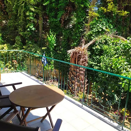 Apartment Marousi Comfy With Balcony Athen